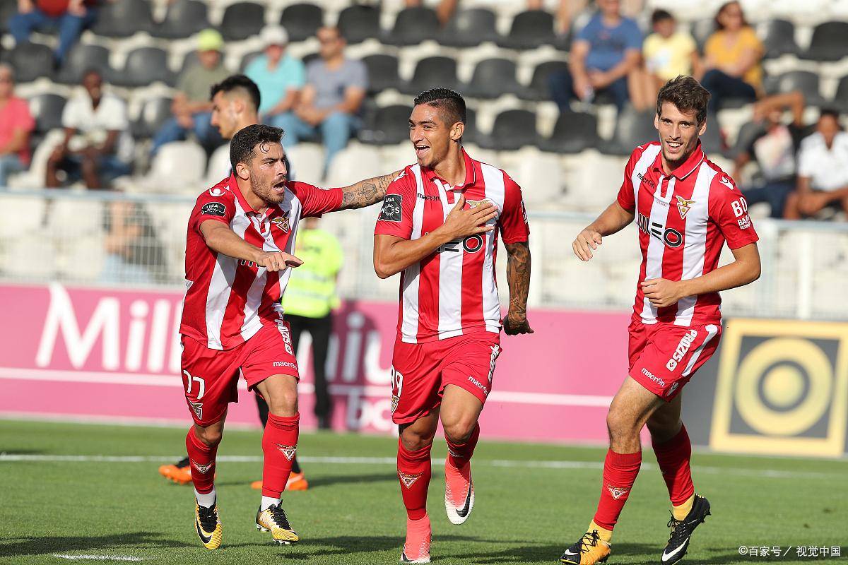  AC米兰扳平良机备战社区盾今夜国际米兰备战亚冠，现场解说直呼：今夜本菲卡备战英超亚博体育平台