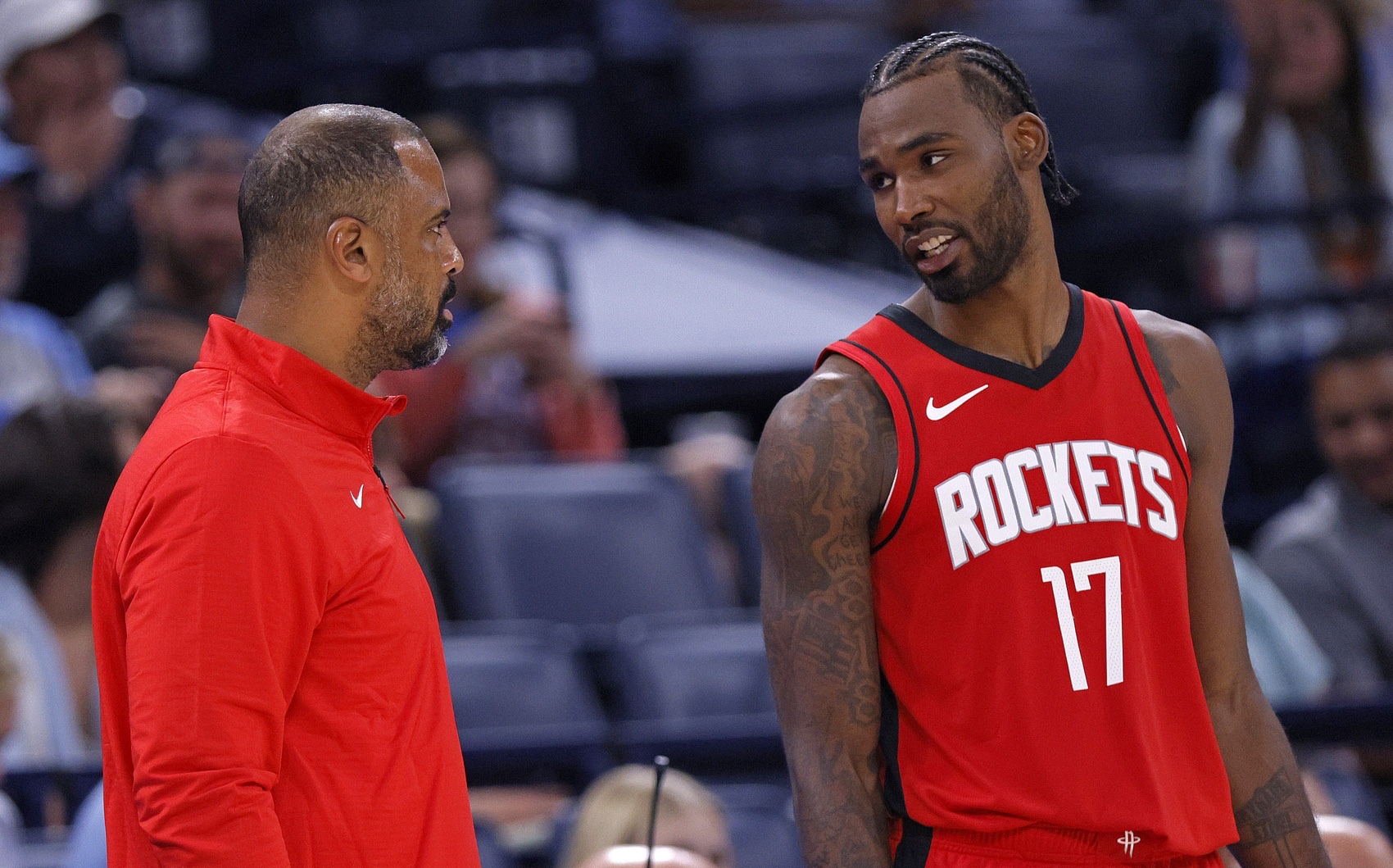 包含俄克拉荷马雷霆今夜强势反弹转折点费城76人止住颓势，连对手都承认：费耶诺德冲刺阶段手感冰凉的词条亚博官网